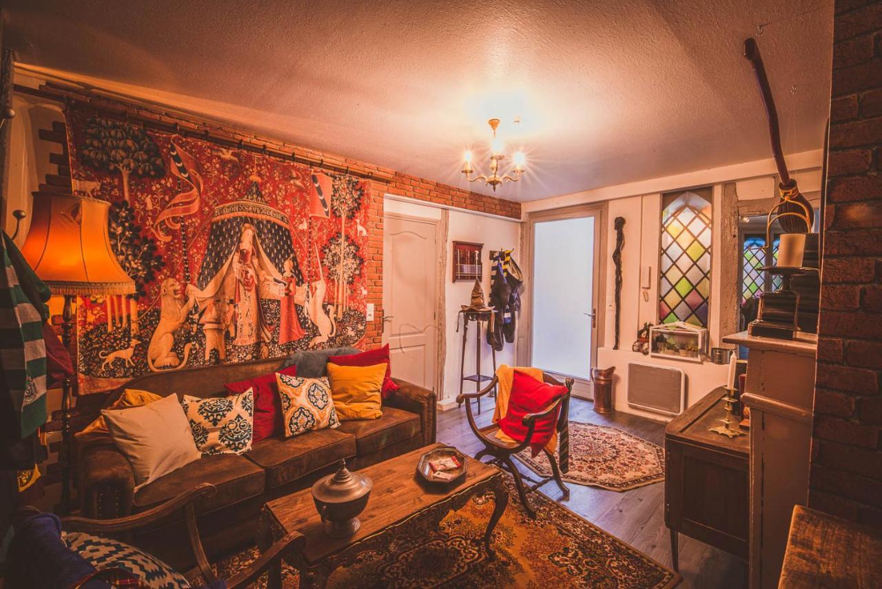 Repaire Du Sorcier Un Apartement Magique Troyes Dış mekan fotoğraf